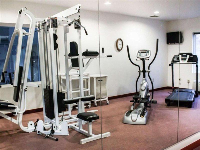 Quality Inn & Suites צ'יימברסבורג מראה חיצוני תמונה