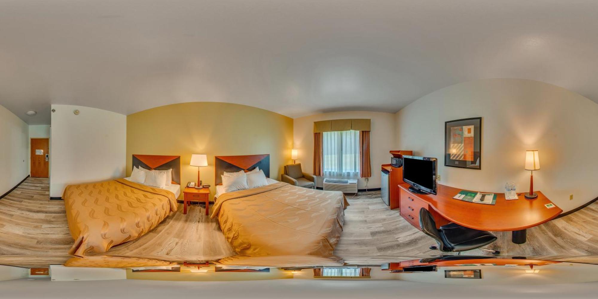 Quality Inn & Suites צ'יימברסבורג מראה חיצוני תמונה