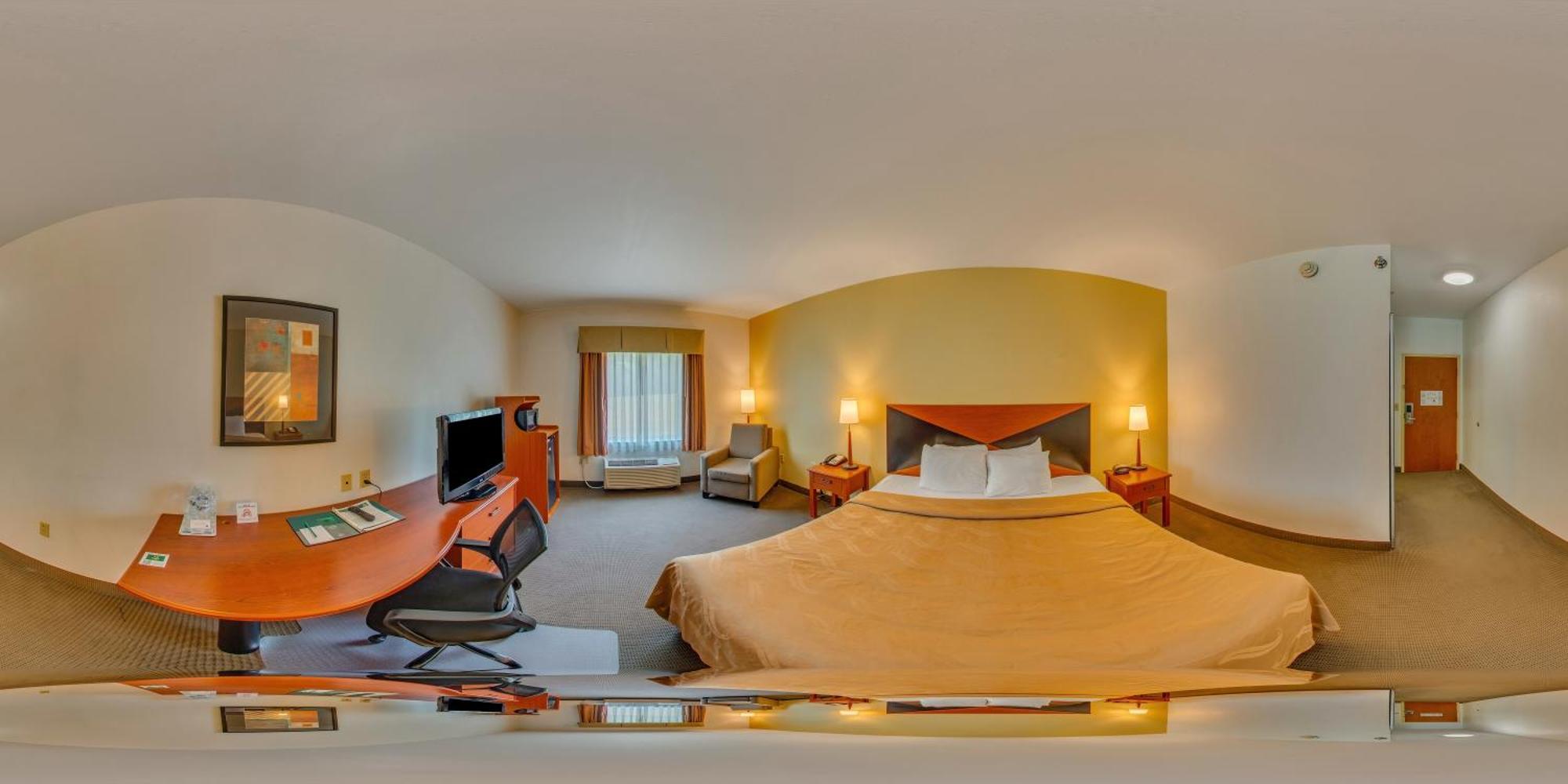 Quality Inn & Suites צ'יימברסבורג מראה חיצוני תמונה
